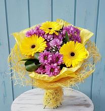 Букет цветов из:  Хризантемы и Герберы в Джанкое